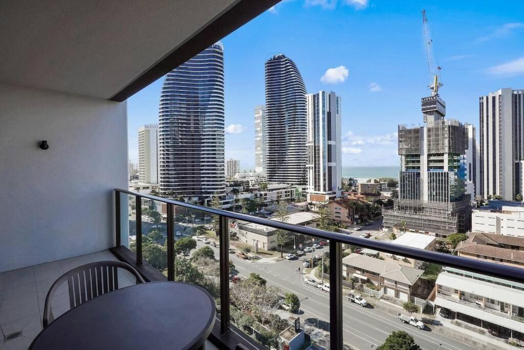 Broadbeach Apartment Level 10 With Beach Views Gold Coast Exterior foto